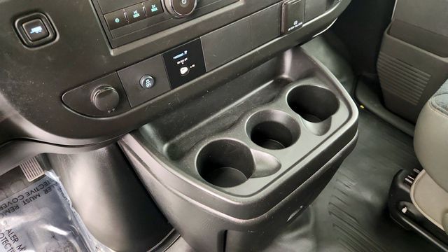 2019 GMC Savana Cargo Van RWD 2500 135'' with 6.0L V8 FlexFuel Engine & Bulkhead - 23002754 - 14