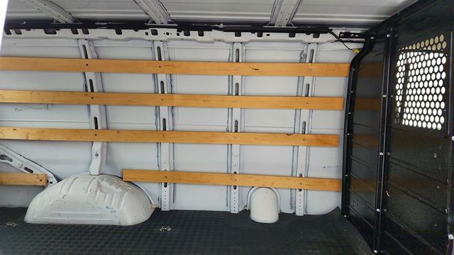 2019 GMC Savana Cargo Van RWD 2500 135'' with 6.0L V8 FlexFuel Engine & Bulkhead - 23002754 - 23