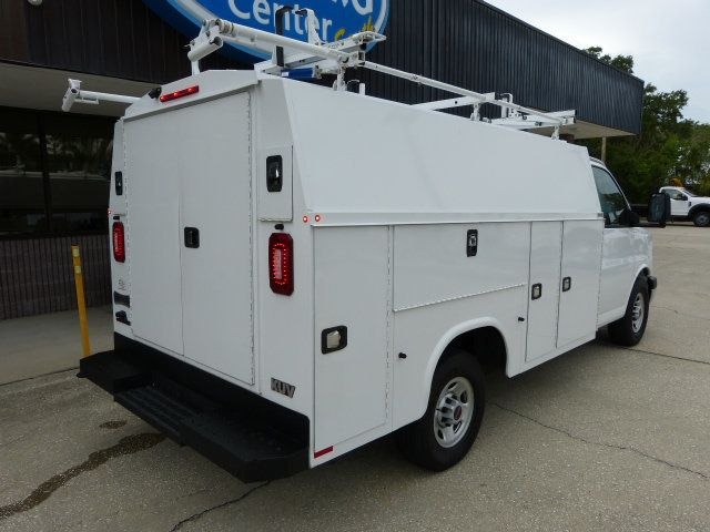 2019 GMC Savana Cutaway