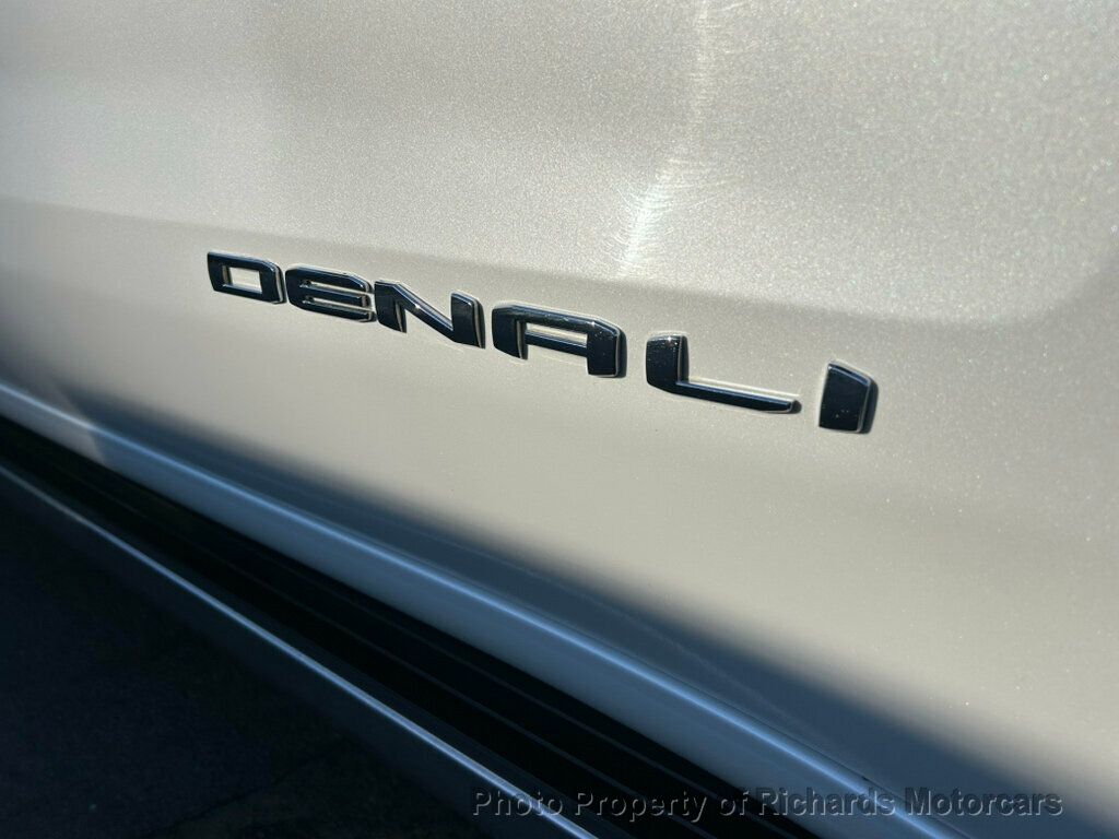 2019 GMC Sierra 1500 4WD Crew Cab 147" Denali - 20526694 - 10