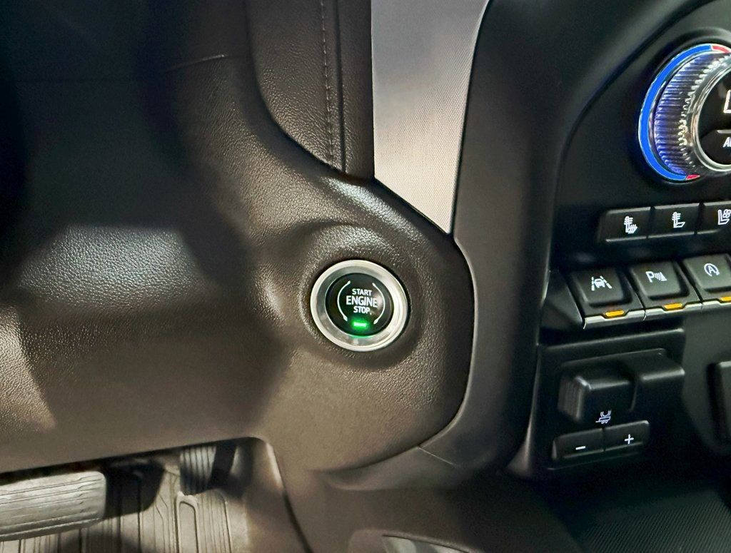 2019 GMC Sierra 1500 4WD Crew Cab 147" SLT - 22915888 - 13