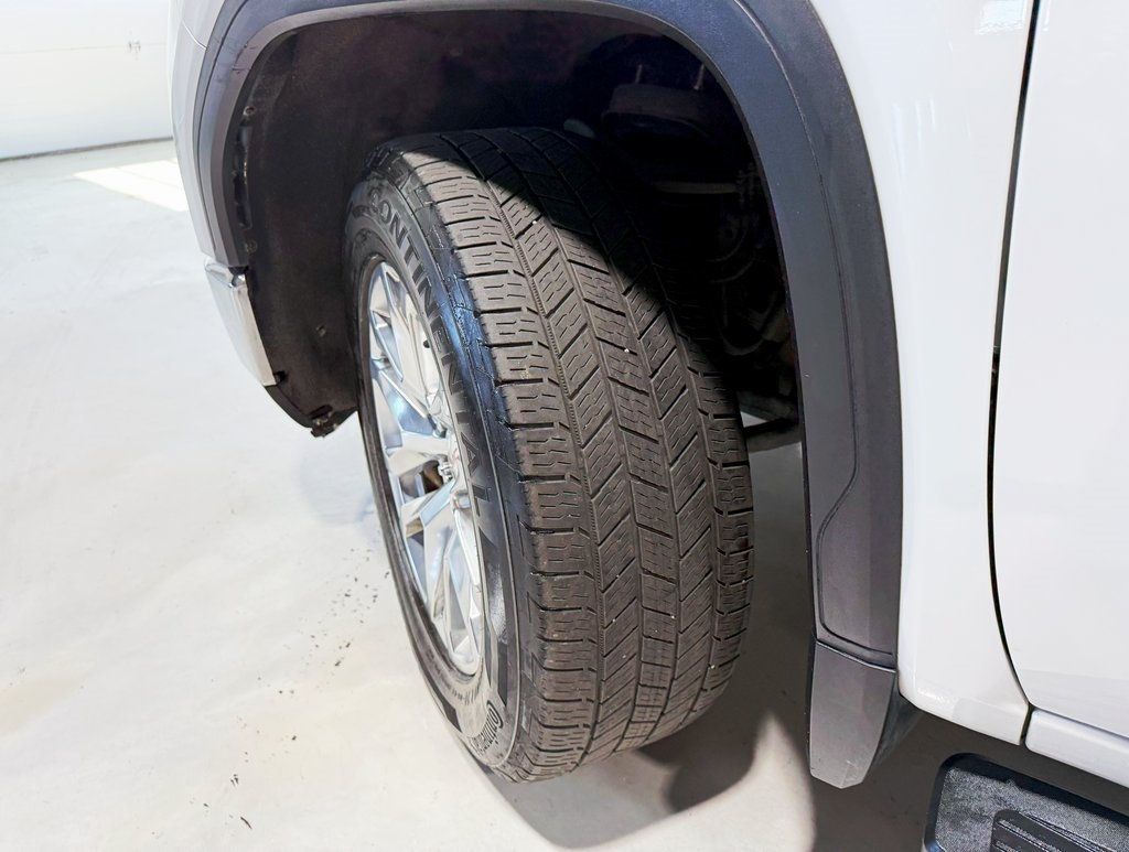 2019 Gmc Sierra 1500 SLT photo 3