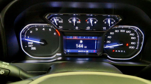 2019 GMC Sierra 1500 4WD Crew Cab 157'' AT4 w/ Premium Pkg - 23045499 - 11