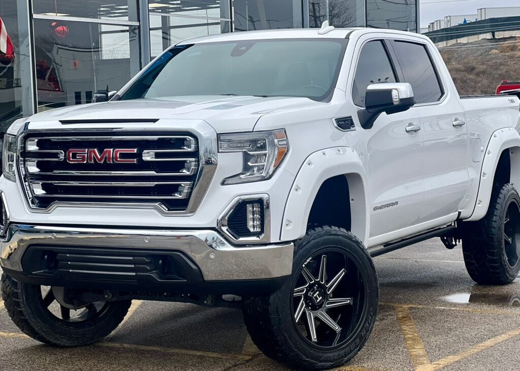 2019 GMC Sierra 1500 4WD Crew Cab 157" SLT - 22720205 - 0