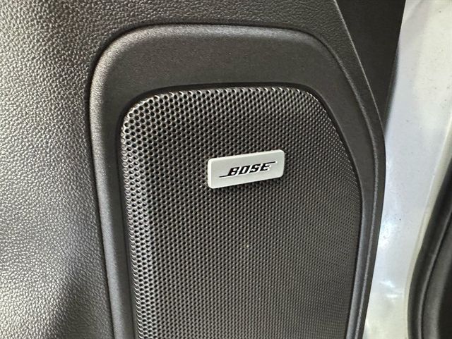2019 GMC Sierra 1500 SLT Crew Cab Short Box 4WD - 23049562 - 13