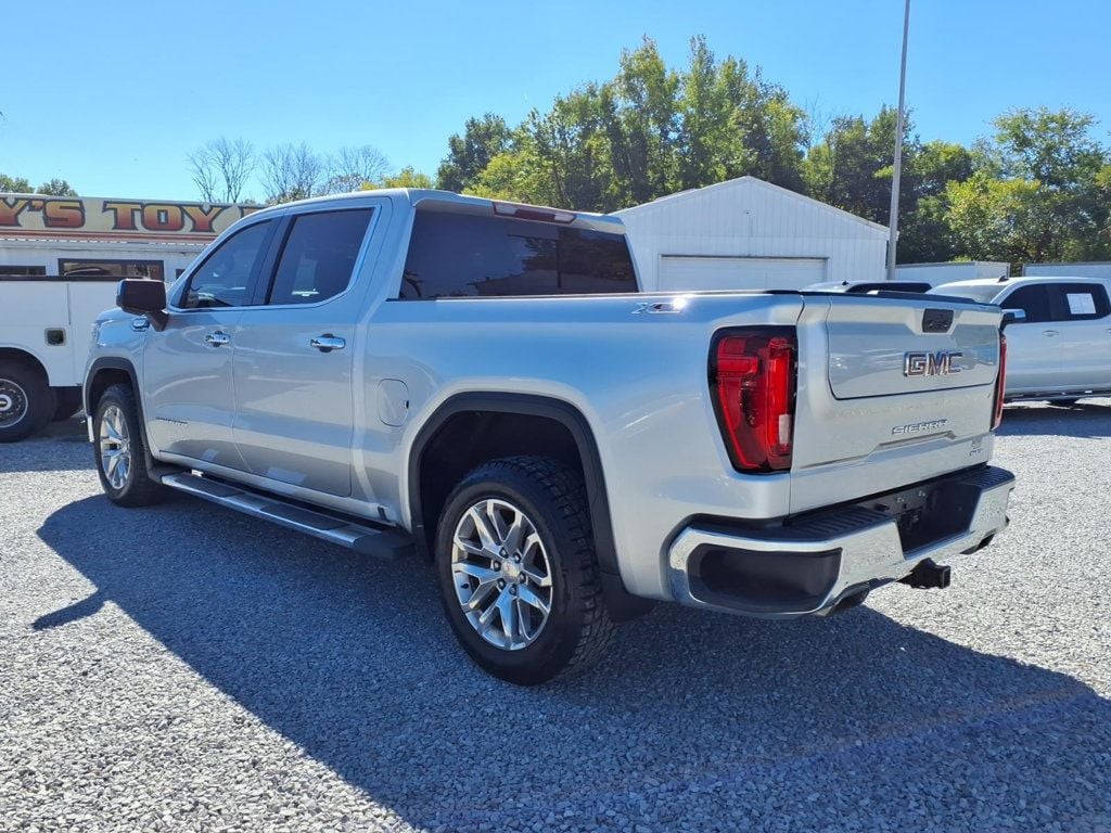 GMC Sierra photo 3