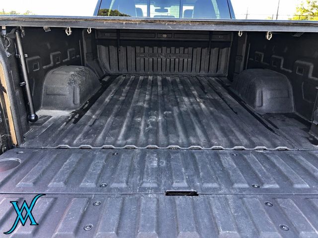 2019 GMC Sierra 1500 Crew Cab Denali Pickup 4D 6 1/2 ft - 23093124 - 18