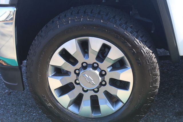 2019 GMC Sierra 2500HD 2WD Double Cab 158.1" - 22979835 - 9