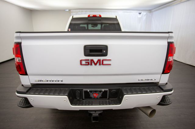 2019 GMC Sierra 2500HD 4WD Crew Cab 153.7" Denali - 22754534 - 14