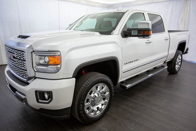 2019 GMC Sierra 2500HD 4WD Crew Cab 153.7" Denali - 22754534 - 2