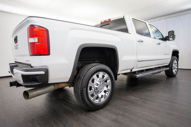 2019 GMC Sierra 2500HD 4WD Crew Cab 153.7" Denali - 22754534 - 29