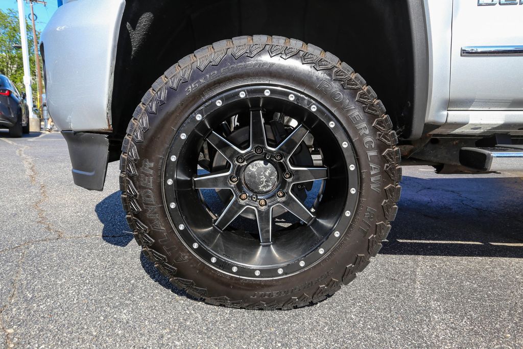 2019 GMC Sierra 2500HD 4WD Crew Cab 153.7" Denali - 22968555 - 40