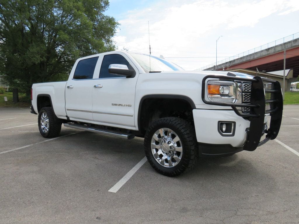 2019 GMC Sierra 2500HD 4WD Crew Cab 153.7" Denali - 22574366 - 3