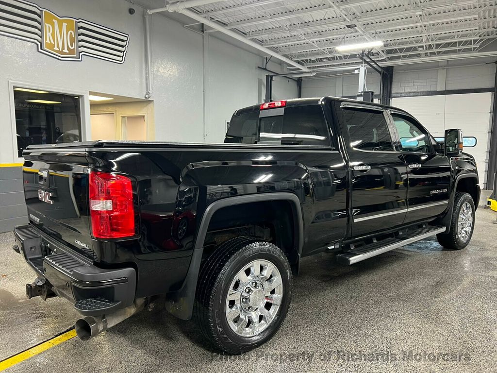 2019 GMC Sierra 3500HD 4WD Crew Cab 153.7" Denali - 22267465 - 3