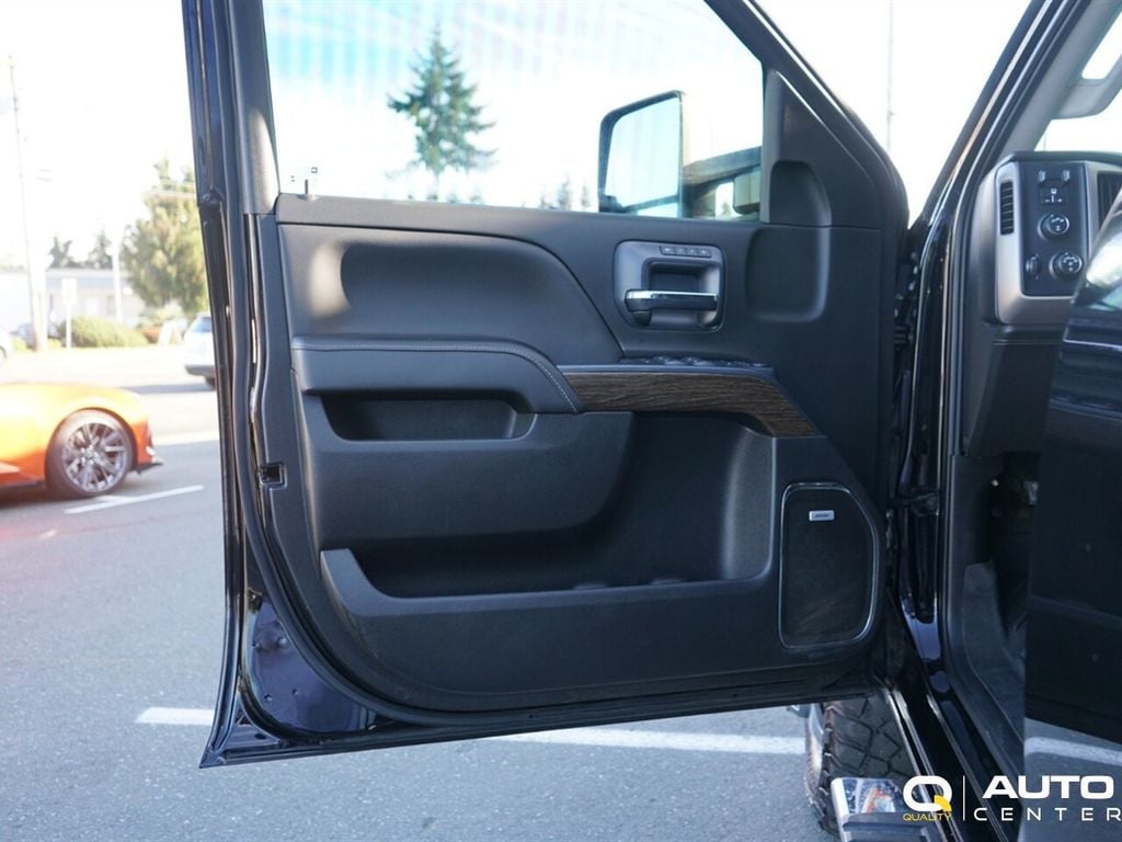 2019 GMC Sierra 3500HD 4WD Crew Cab 167.7" Denali - 23008015 - 12