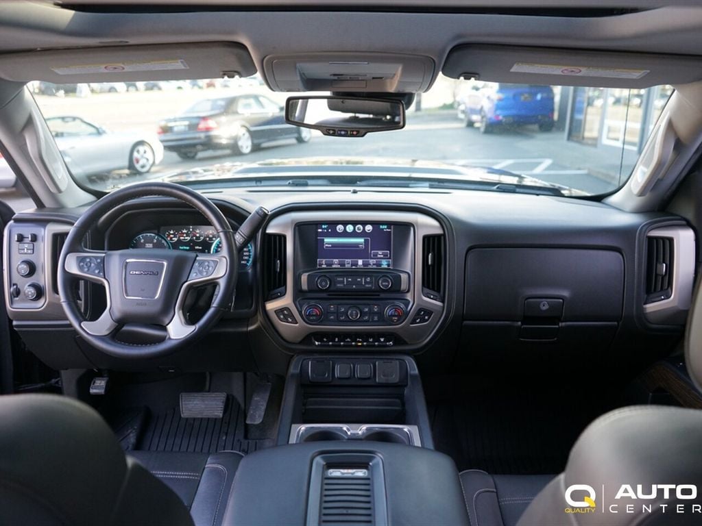 2019 GMC Sierra 3500HD 4WD Crew Cab 167.7" Denali - 23008015 - 16