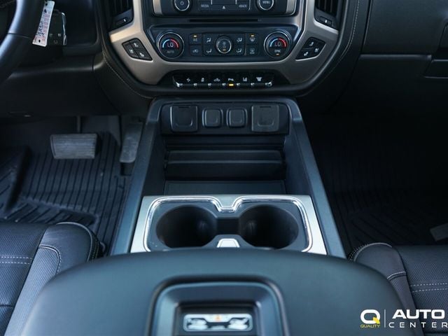 2019 GMC Sierra 3500HD 4WD Crew Cab 167.7" Denali - 23008015 - 19