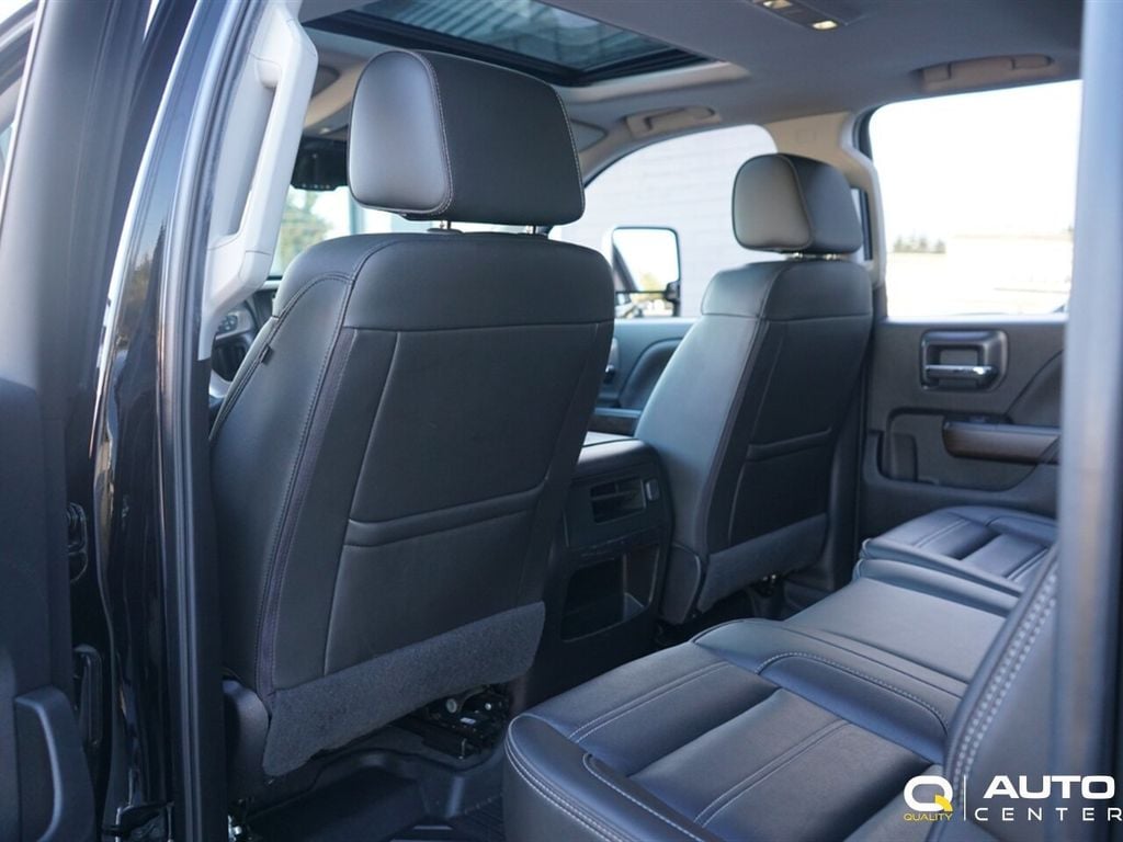 2019 GMC Sierra 3500HD 4WD Crew Cab 167.7" Denali - 23008015 - 30