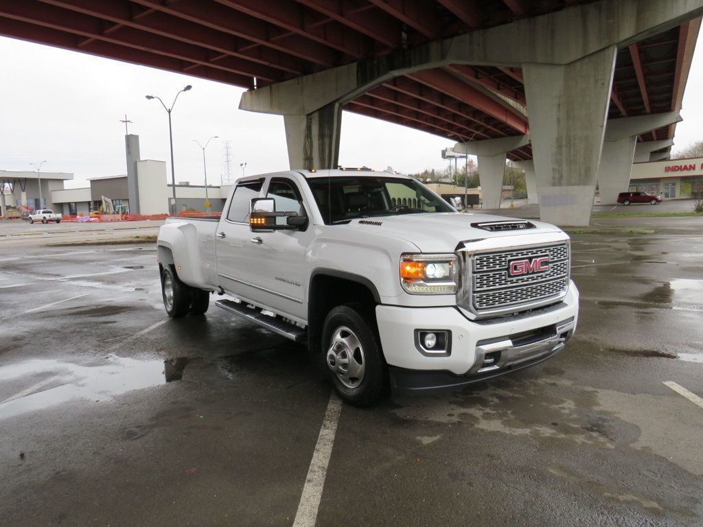 2019 GMC Sierra 3500HD 4WD Crew Cab 167.7" Denali - 22709116 - 3