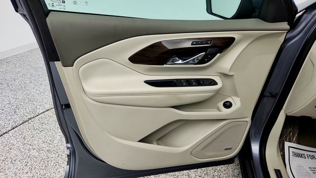 2019 GMC Terrain 4dr Denali w/ Skyscape Power Sunroof & Advanced Safety Pkg - 22996180 - 10
