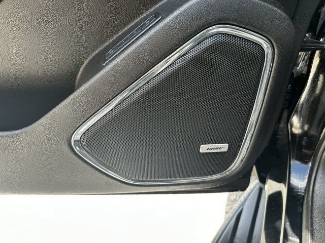 2019 GMC Yukon 2WD 4dr SLT - 22944635 - 17