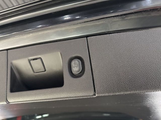 2019 GMC Yukon 4WD 4dr Denali - 22968240 - 51