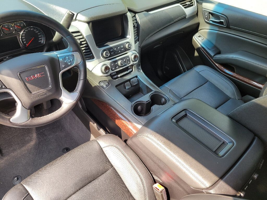 2019 Gmc Yukon SLT photo 13