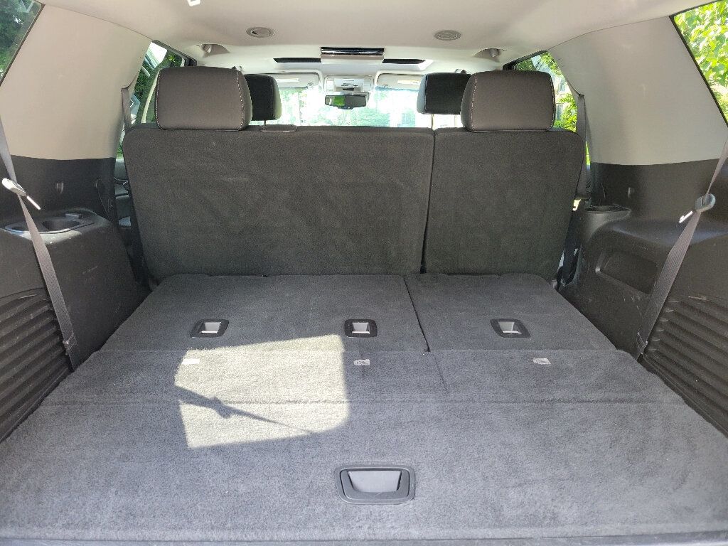 2019 Gmc Yukon SLT photo 17
