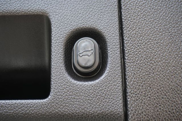 2019 GMC Yukon XL 2WD 4dr SLE - 23003564 - 25