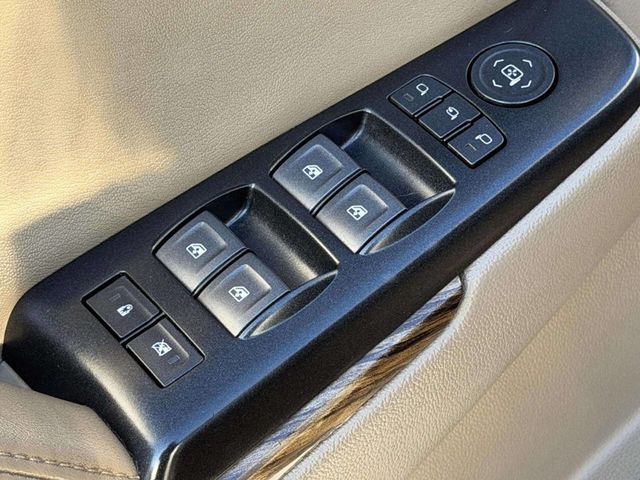 2019 GMC Yukon XL 4WD 4dr SLT - 22992270 - 17