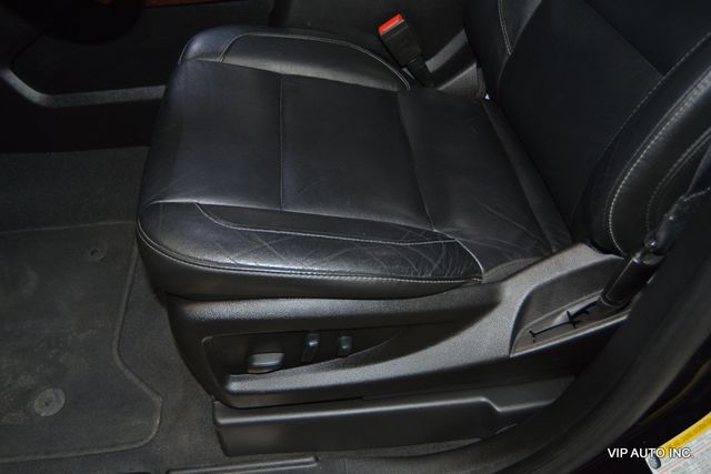 2019 GMC Yukon XL 4WD 4dr SLT Standard Edition - 22962943 - 16