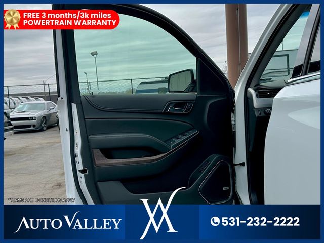 2019 GMC Yukon XL SLT Sport Utility 4D - 23015654 - 10