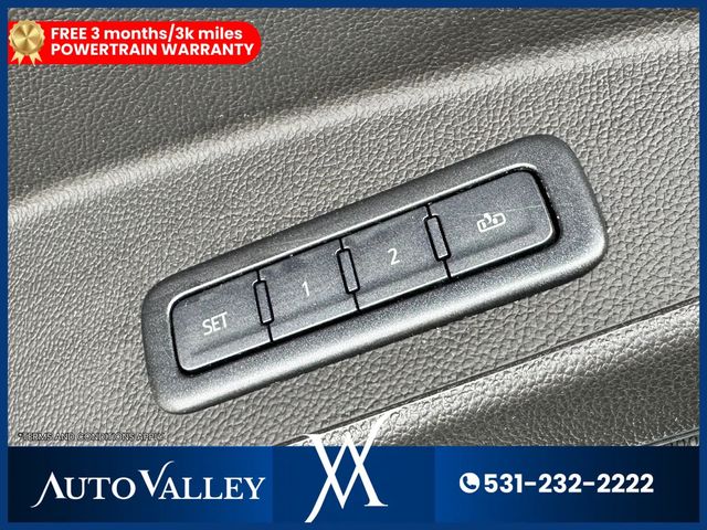 2019 GMC Yukon XL SLT Sport Utility 4D - 23015654 - 14