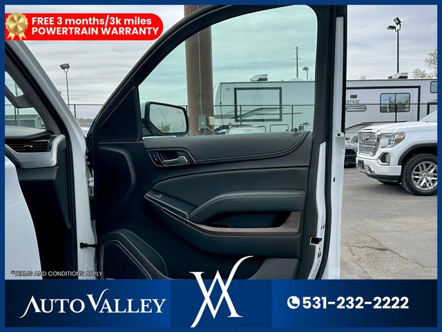 2019 GMC Yukon XL SLT Sport Utility 4D - 23015654 - 17