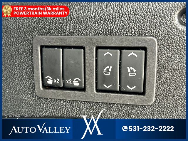 2019 GMC Yukon XL SLT Sport Utility 4D - 23015654 - 43