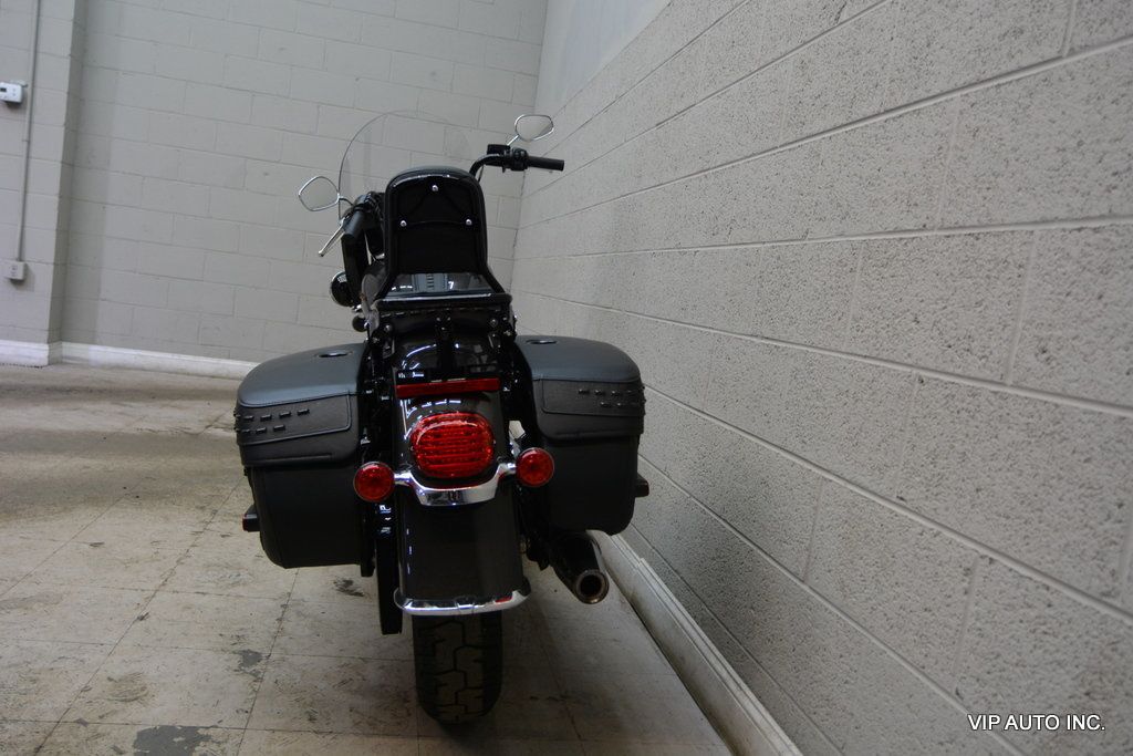 2019 HARLEY DAVIDSON FLHCS  - 23024789 - 9