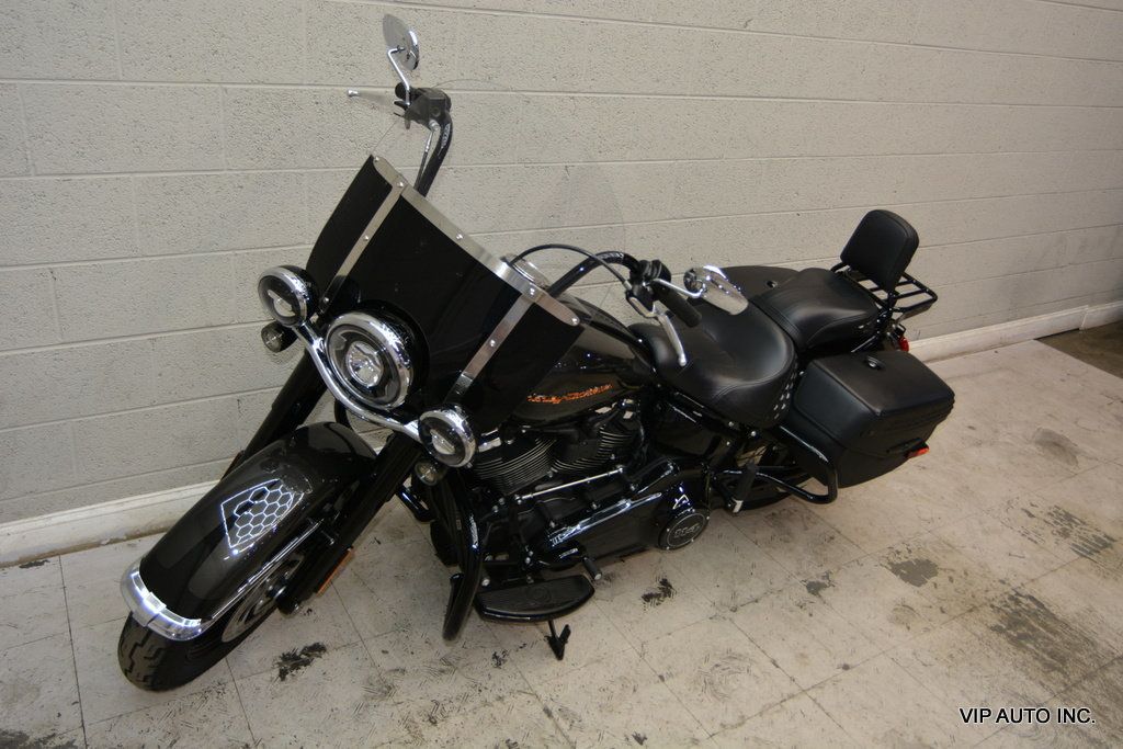 2019 HARLEY DAVIDSON FLHCS  - 23024789 - 12