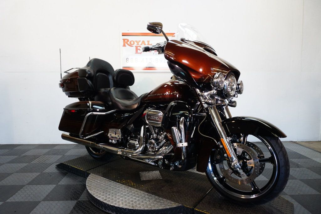 2019 HARLEY DAVIDSON FLHTKSE CVO LIMITED SERVICED WARRANTY!!! - 22637845 - 4