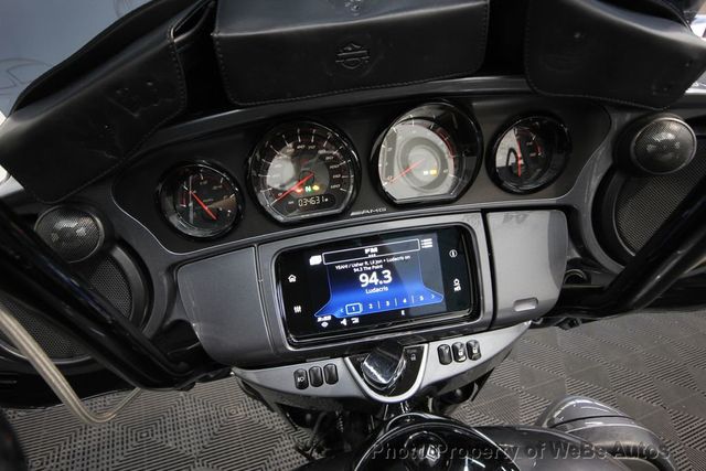 2019 Harley-Davidson CVO Ultra Limited FLHTKSE - 23033997 - 14