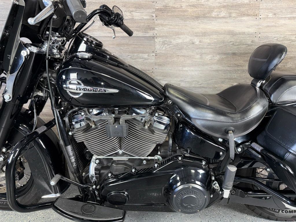 2019 Harley-Davidson FLHC Heritage Classic SUPER CLEAN! - 23014995 - 10