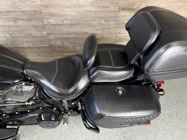 2019 Harley-Davidson FLHC Heritage Classic SUPER CLEAN! - 23014995 - 11