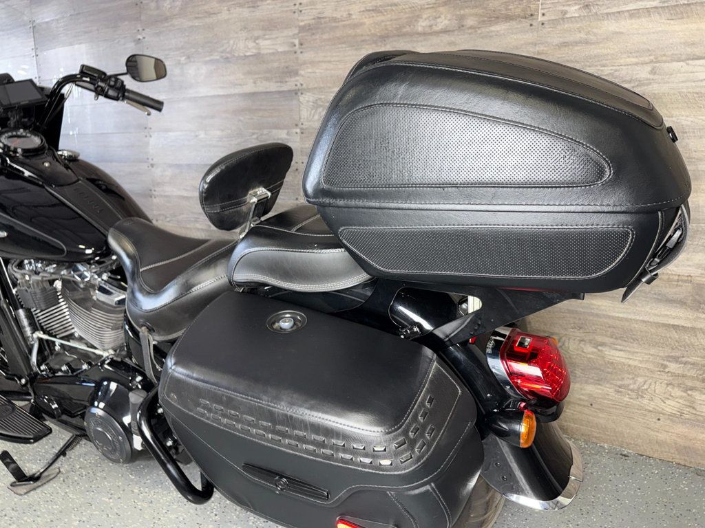 2019 Harley-Davidson FLHC Heritage Classic SUPER CLEAN! - 23014995 - 12