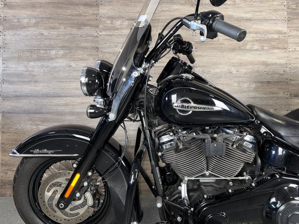 2019 Harley-Davidson FLHC Heritage Classic SUPER CLEAN! - 23014995 - 14
