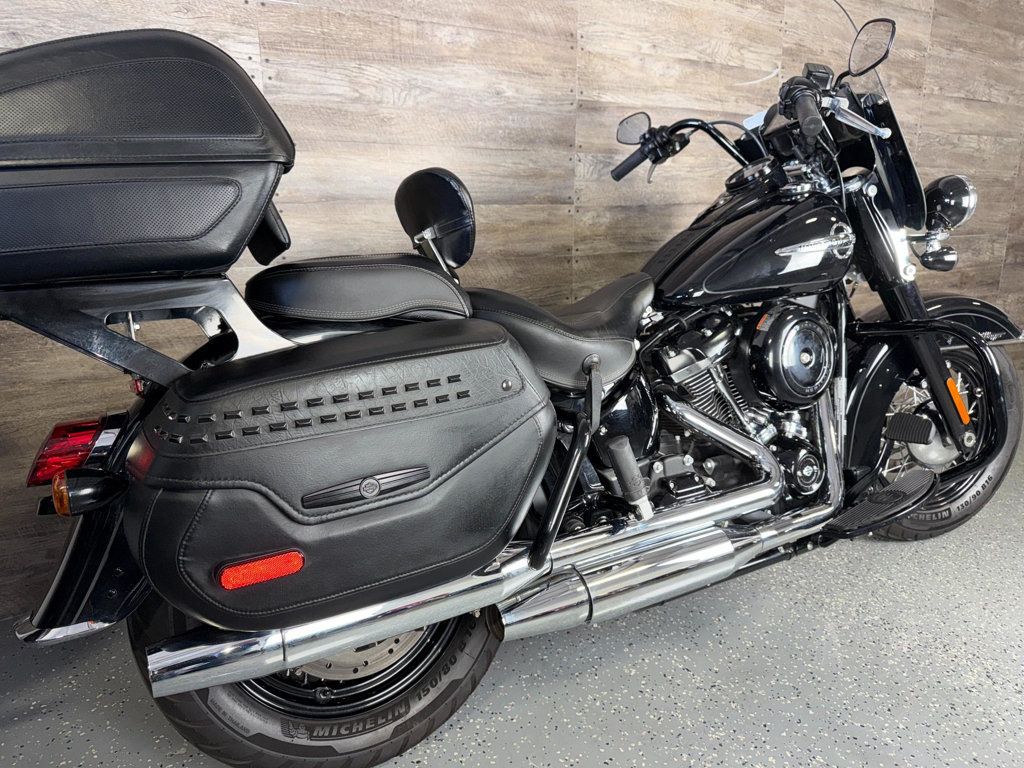 2019 Harley-Davidson FLHC Heritage Classic SUPER CLEAN! - 23014995 - 2