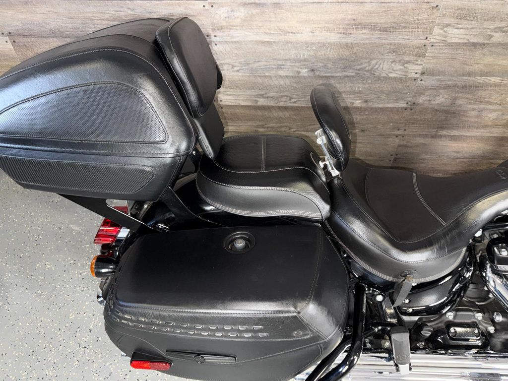 2019 Harley-Davidson FLHC Heritage Classic SUPER CLEAN! - 23014995 - 5