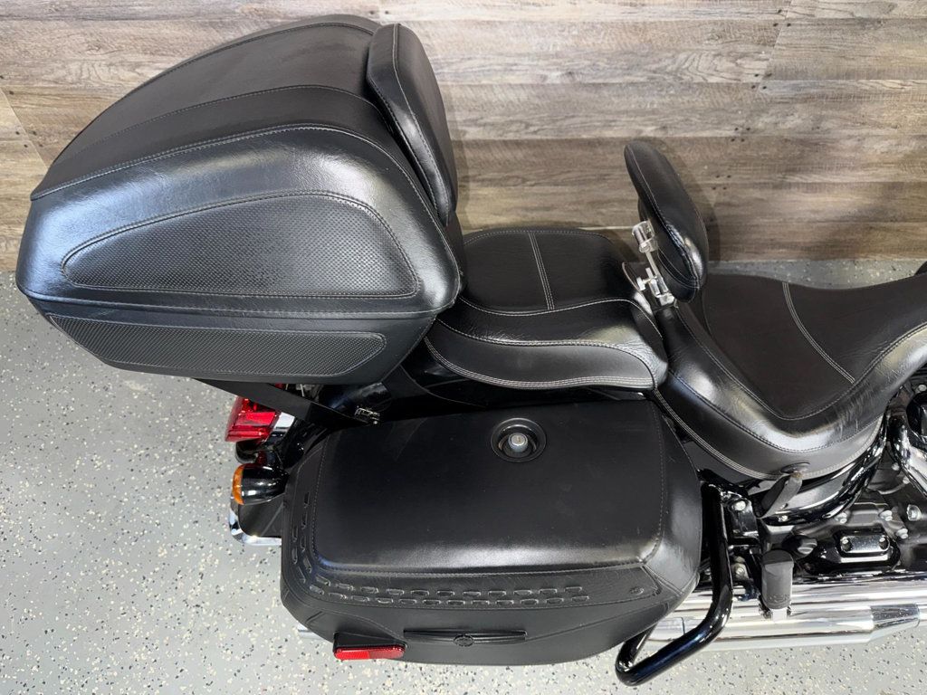 2019 Harley-Davidson FLHC Heritage Classic SUPER CLEAN! - 23014995 - 7