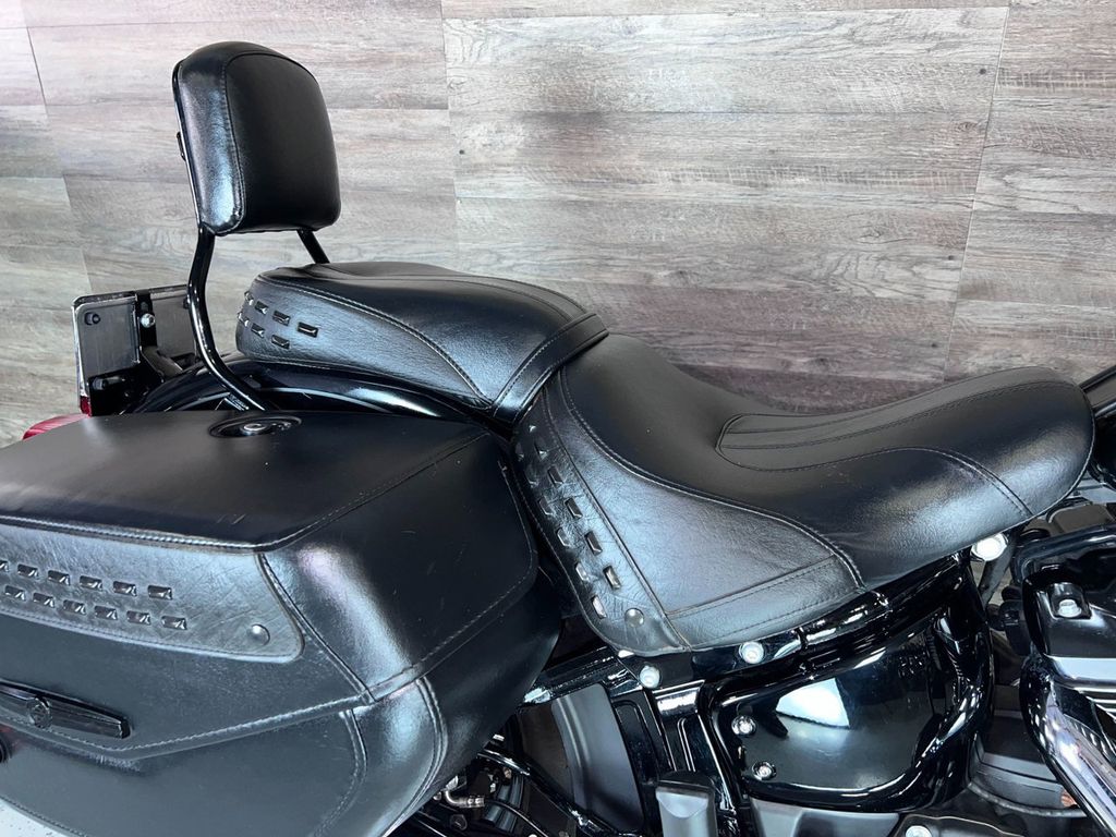 2019 Harley-Davidson FLHCS Heritage Classic 114 One Owner! - 21545414 - 7