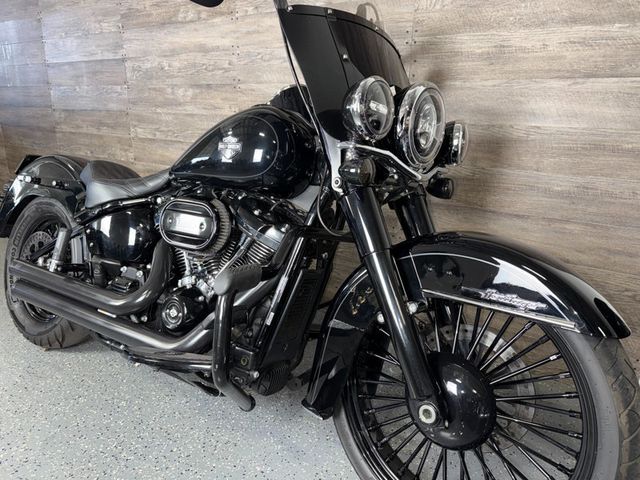 2019 Harley-Davidson FLHCS Heritage Classic 114 SUPER CLEAN! - 22979386 - 1