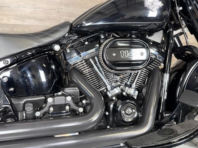 2019 Harley-Davidson FLHCS Heritage Classic 114 SUPER CLEAN! - 22979386 - 5