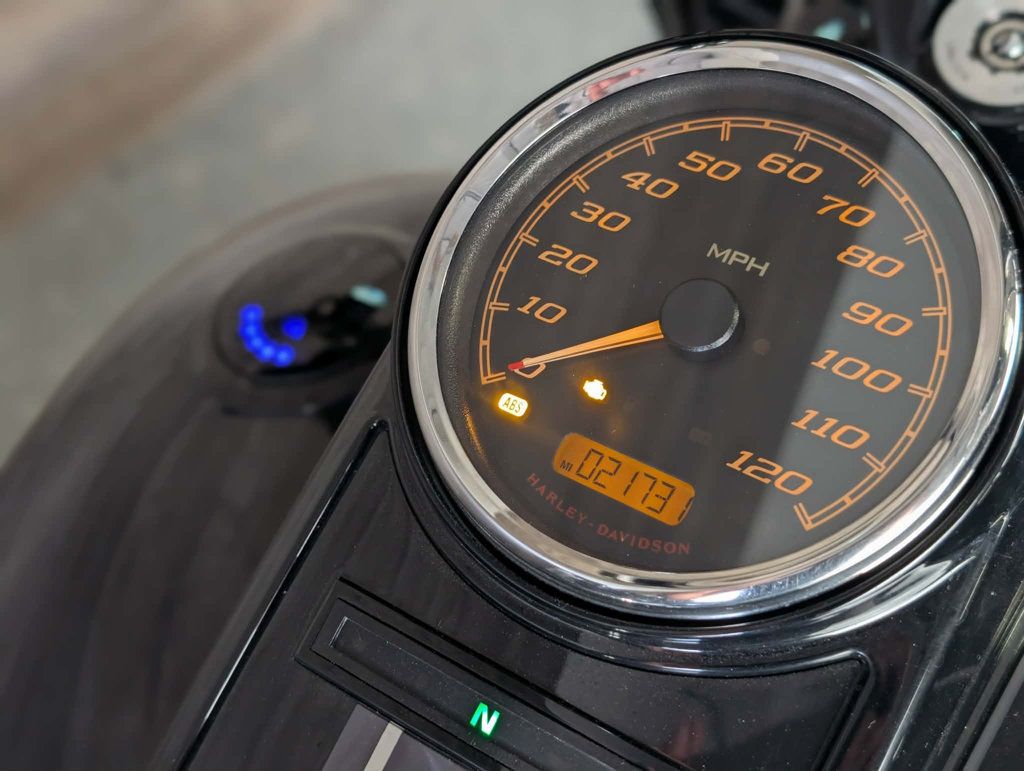 2019 Harley-Davidson FLHRXS Road King Special SUPER CLEAN! - 23017895 - 11